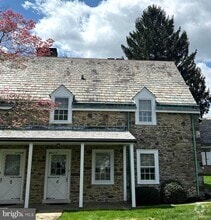 Building Photo - 3700 Albidale Dr