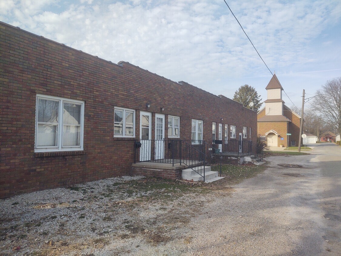 1019 E Bridge St Unit 2, Streator, IL 61364 1019 E Bridge St Streator, IL Apartments for