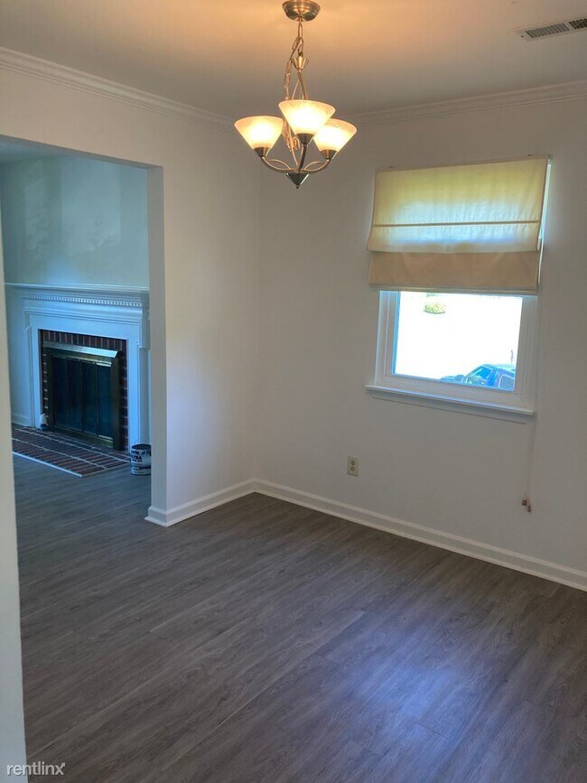 Building Photo - 2 br, 1.5 bath House - 1611 Townwood Court