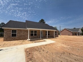 Building Photo - 1909 Aimwell Rd