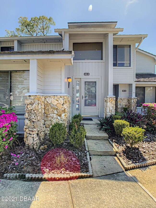 Building Photo - 140 Golden Eye Dr
