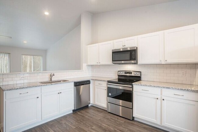 Building Photo - 321 Jacata Dr