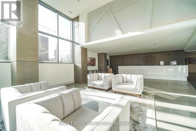 Photo du bâtiment - 90 Glen Everest Rd