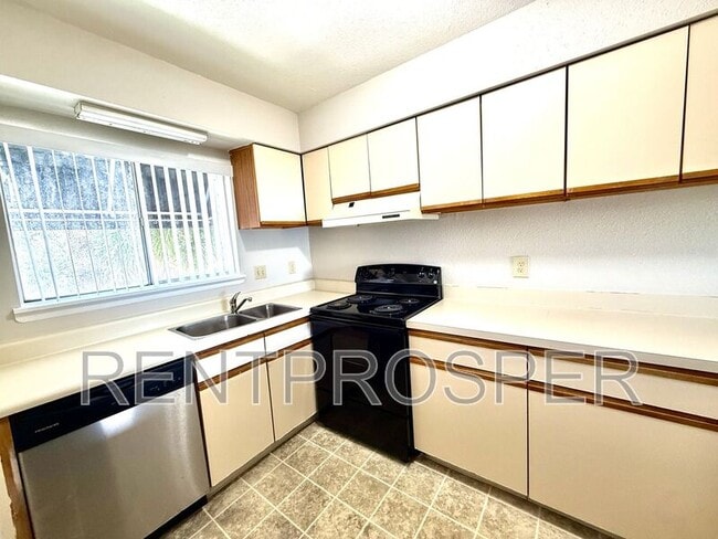 Building Photo - 4117 S Semoran Blvd