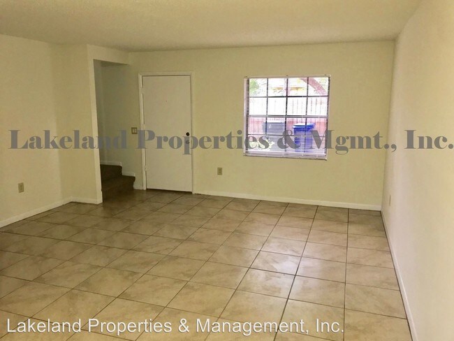 Building Photo - 920 Osceola St