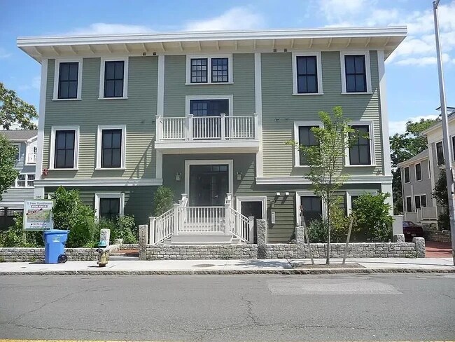 Building Photo - 190 Prospect St
