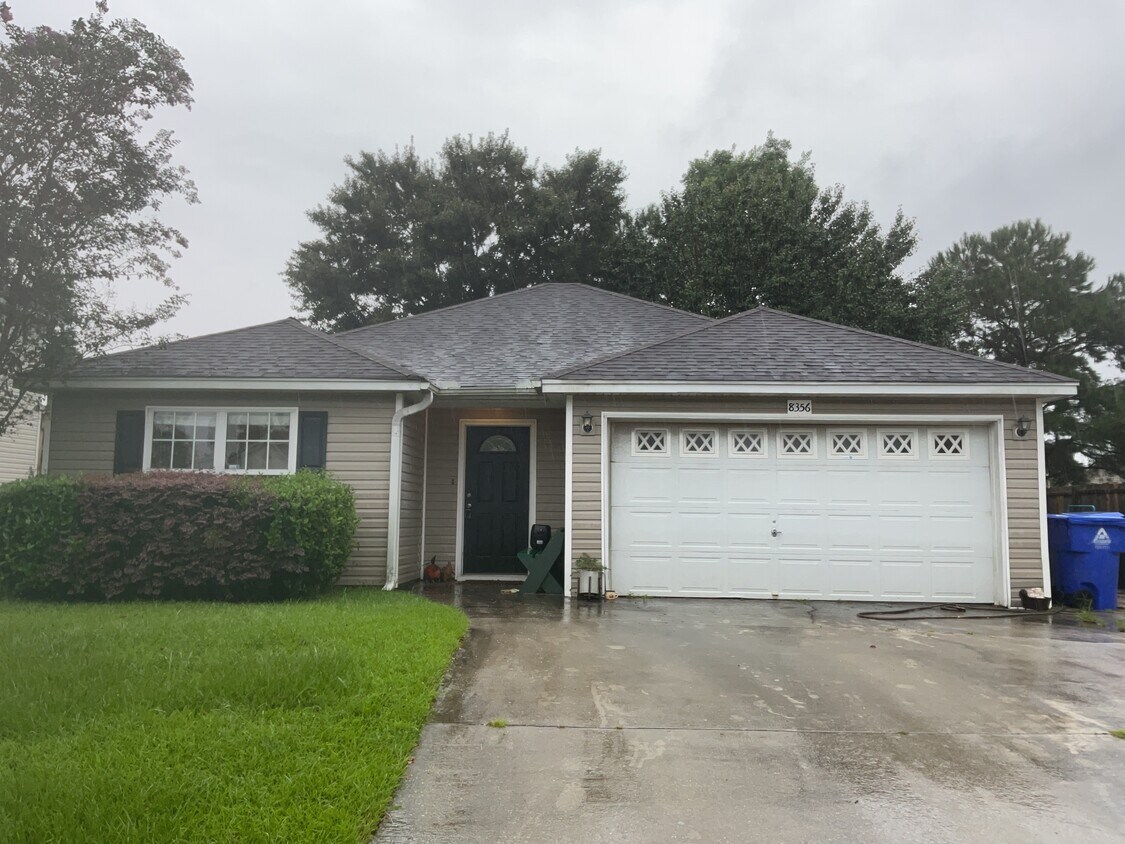 Foto principal - 8356 Waltham Rd