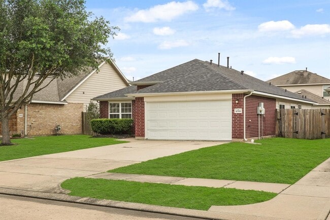 Building Photo - 10918 Barker View Dr