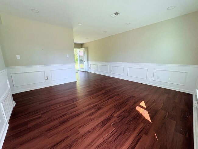 Foto del edificio - 10806 Milwaukee Way