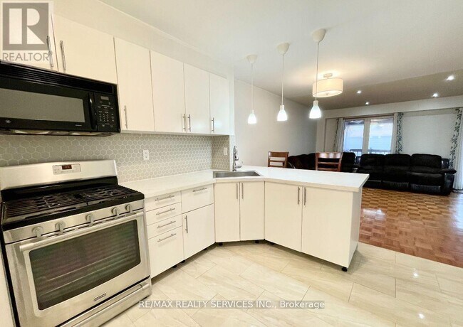 Photo du bâtiment - 48 Chambers Ct