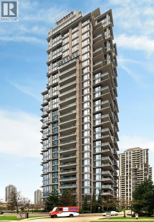Building Photo - 2077-2077 Rosser Ave