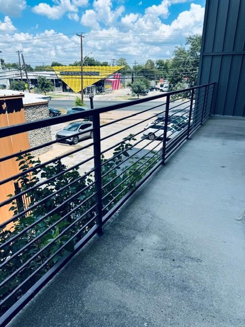 Foto del edificio - 6444 Burnet Rd