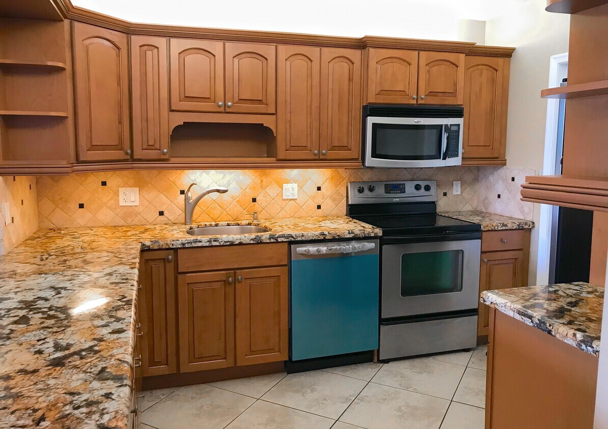 Foto principal - 3150 N Course Ln