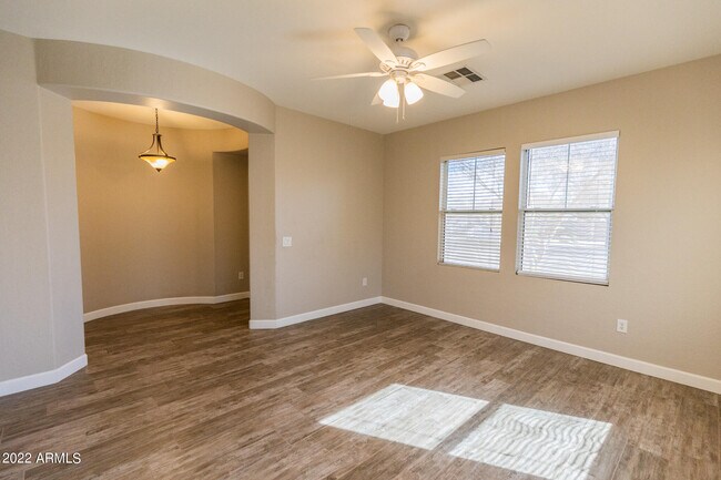 Building Photo - 7262 W Kaler Ave
