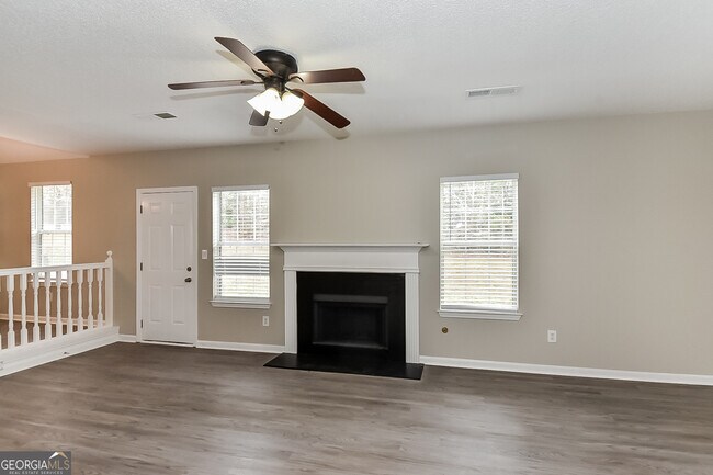 Foto del edificio - 105 Wood Way