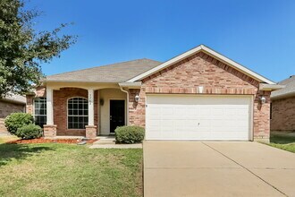 Building Photo - 5768 Goldfinch Way
