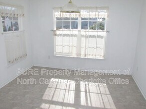 Building Photo - 2910 Bridgeville Ln