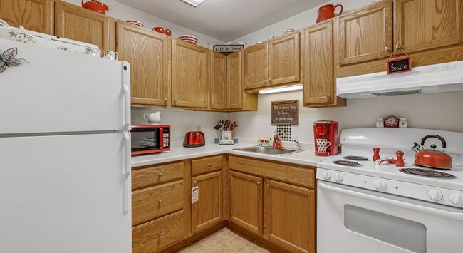 Foto del edificio - Silvertree Seniors Jamestown