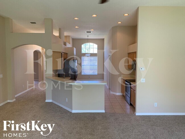 Building Photo - 11703 Grove Arcade Dr