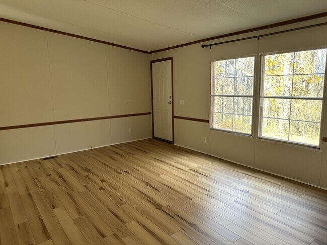 Foto del edificio - 430 Lytle Cove Rd