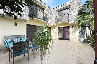 Building Photo - 1700 Embassy Dr