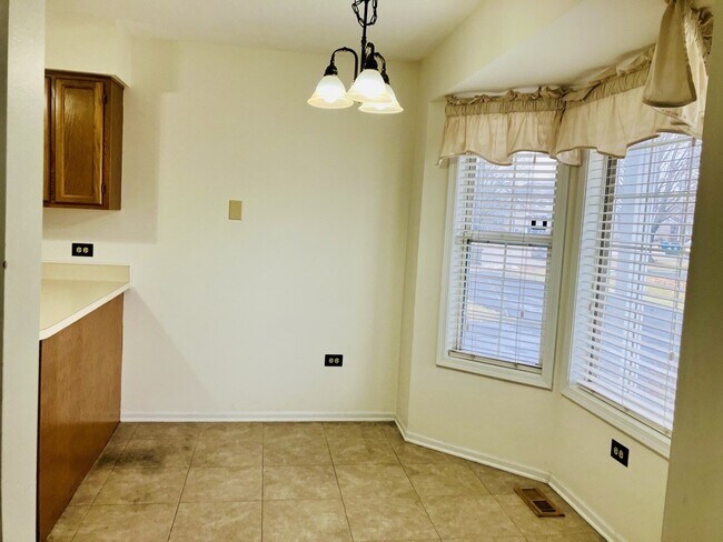 Foto del edificio - 3524 Willowview Ct