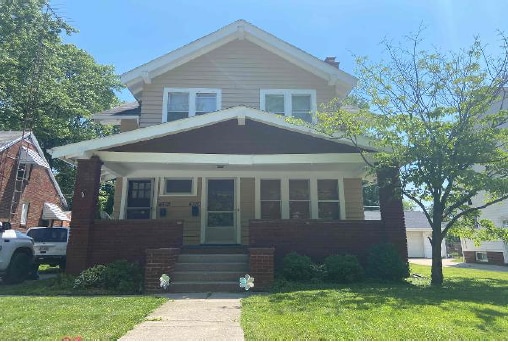 Front Facade - 4370 Eastway St