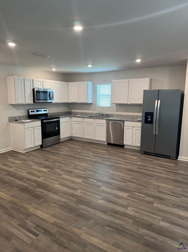 Building Photo - 102 Price Ml Trl