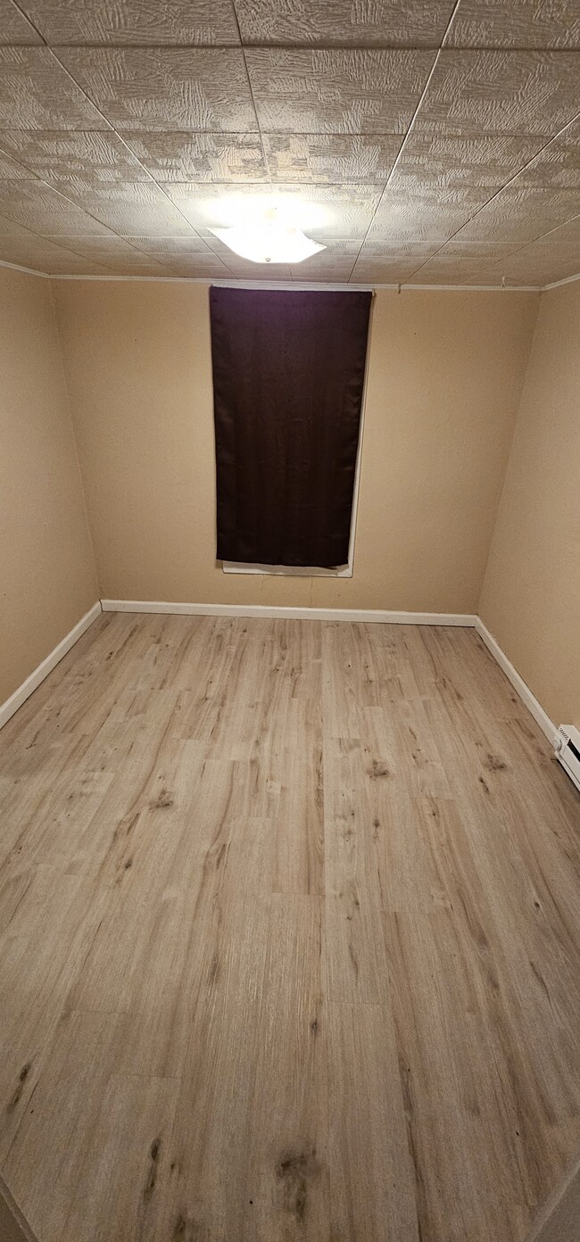 Building Photo - 265 W Main St