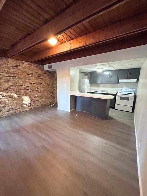 Building Photo - Brookley Apartments