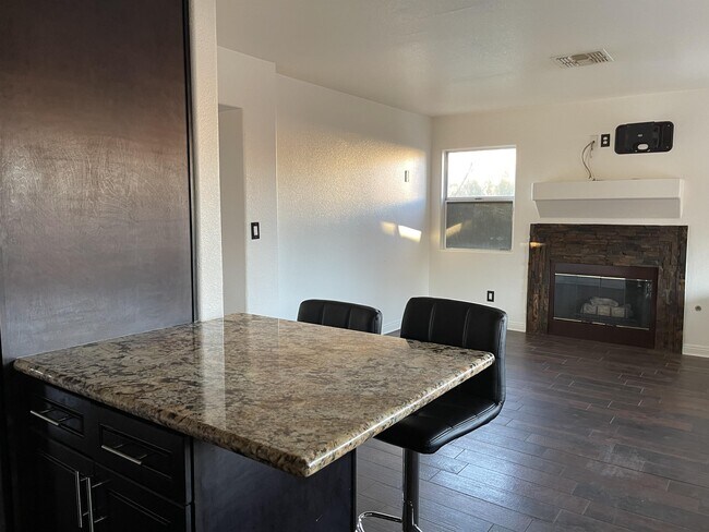 Foto del edificio - 9125 Sparklewood Ct