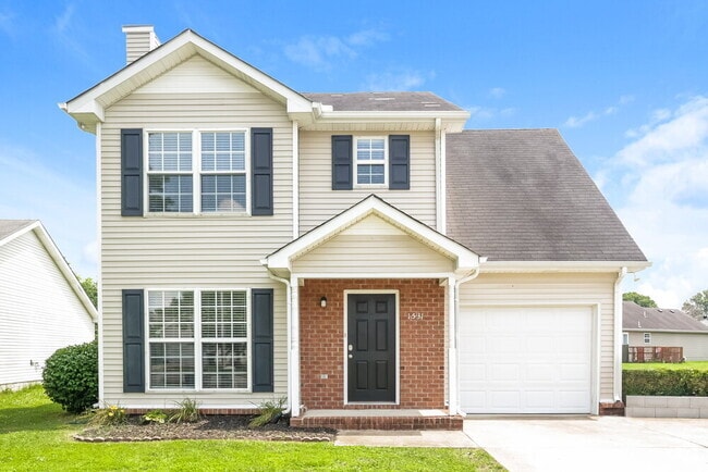 Building Photo - 1531 St Andrews Dr