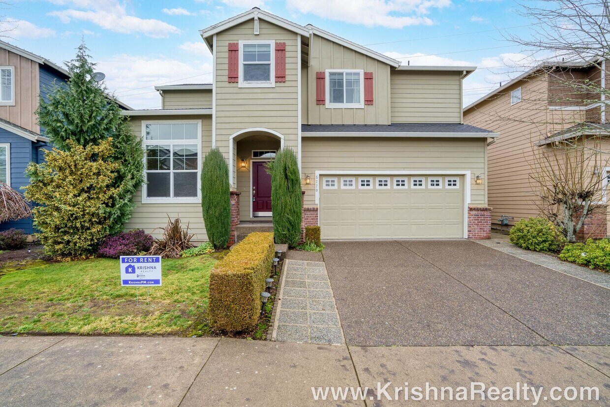 Primary Photo - Beautiful 4 Bedroom* 3.5 Bathroom* + Offic...