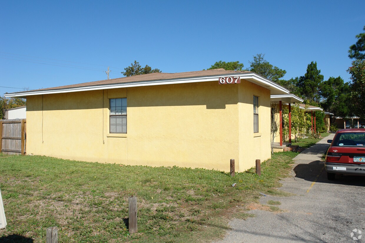 Building Photo - 607 Lovejoy Rd