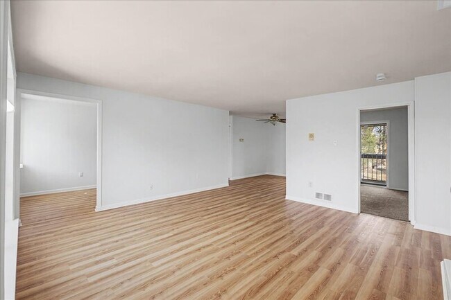 Building Photo - 66 Banner Ct