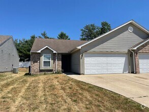 Building Photo - 3521-3523 Thornhill Cir W
