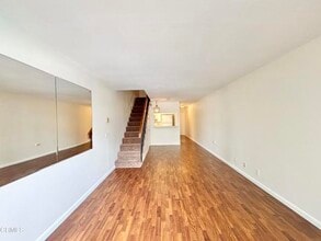 Building Photo - 250 E Surfside Dr