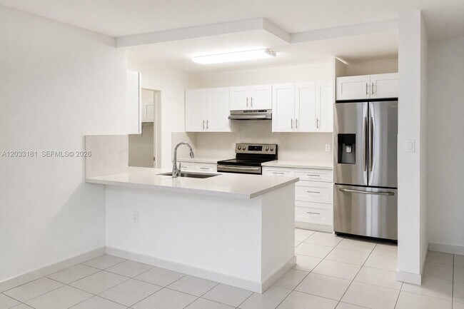 Foto del edificio - 240 W Park Dr