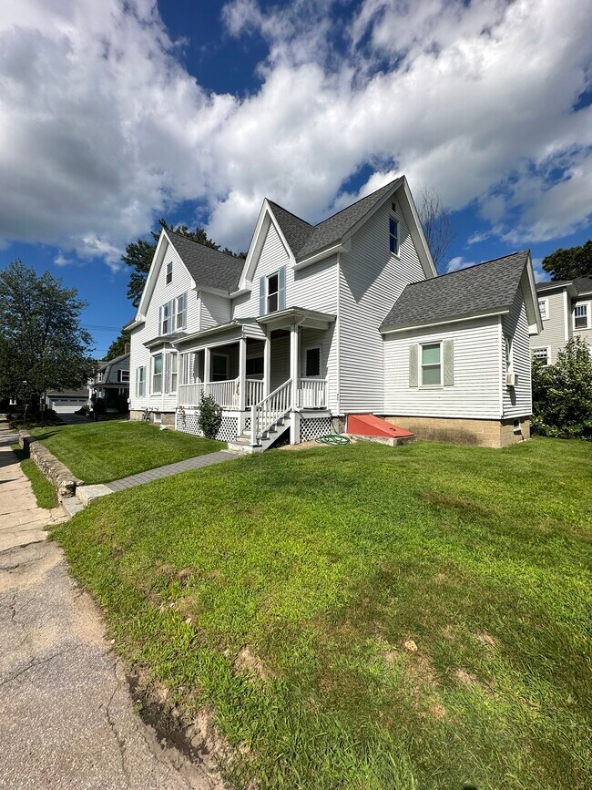 Side - 261 Blodget St