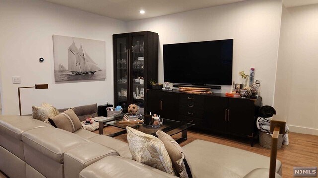 Foto del edificio - 178 Tenafly Rd