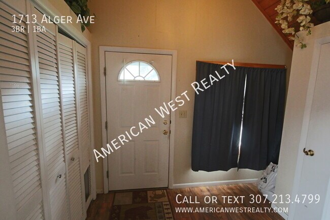 Building Photo - 3bed / 1bath home