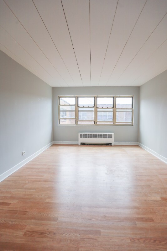 Foto principal - 5653 N Christiana Ave