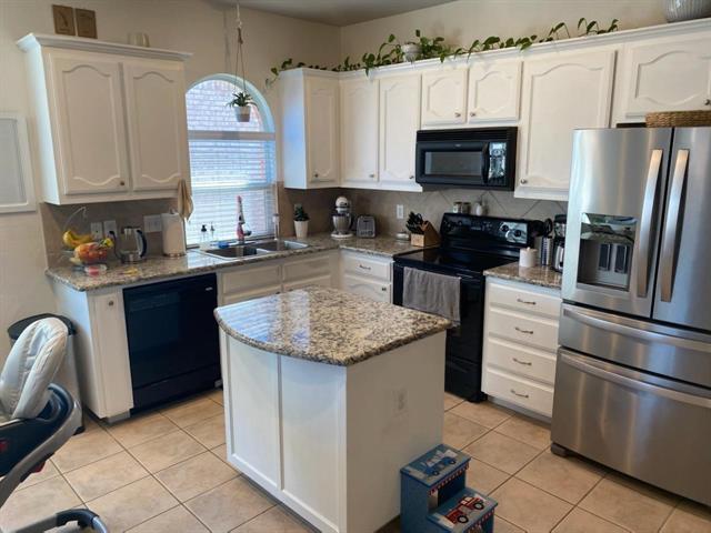 Foto del edificio - 3817 Summersville Ln