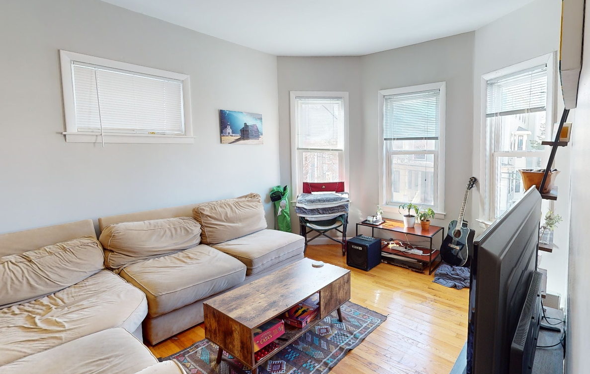 Primary Photo - 23 Tufts St