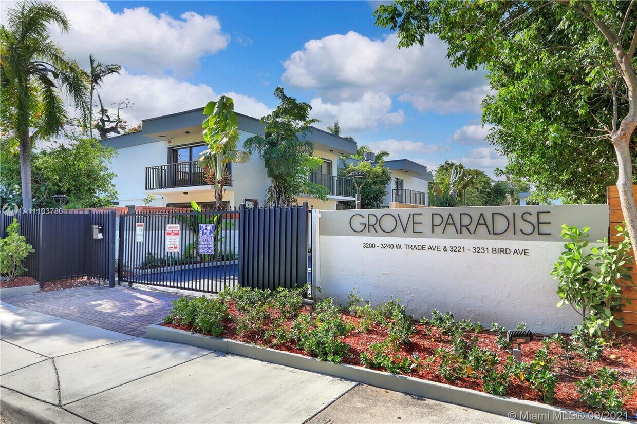 Foto principal - 3231 Bird Ave