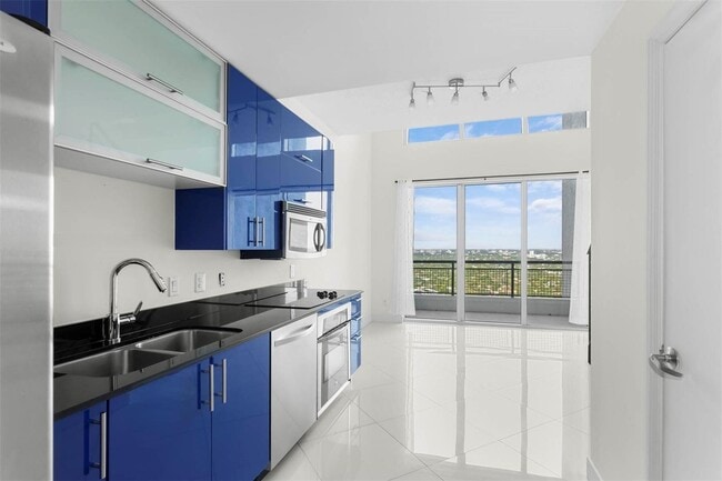 Foto del edificio - 60 SW 13th St