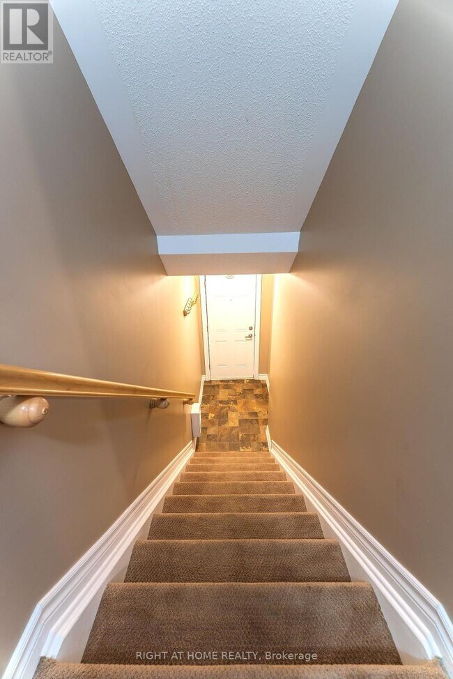 Building Photo - 772 Chapman Mills Dr