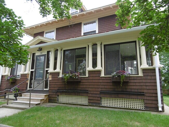 Building Photo - 77 Appleton St