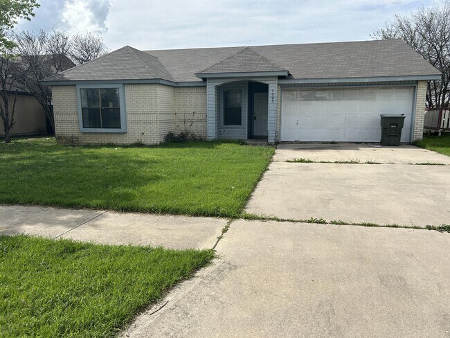 Building Photo - 1505 Westway Dr