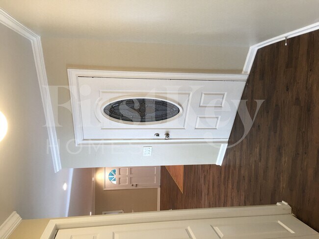 Foto del edificio - 3393 Woods Dr